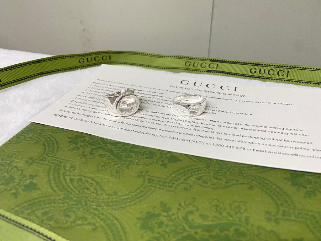 Double Gucci Interlocking Gucci Wide Ring product image 3, provided for visual reference and product detail review