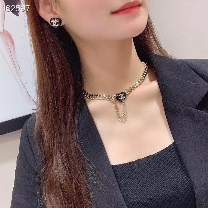 Chanel Black Choker 18K Gold Necklace product image 2, provided for visual reference and product detail review