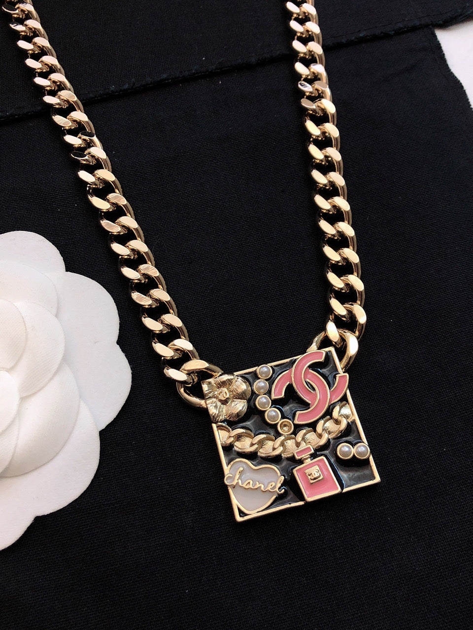 Chanel Pink Logo Chain 18K Gold Necklace product image 3, provided for visual reference and product detail review