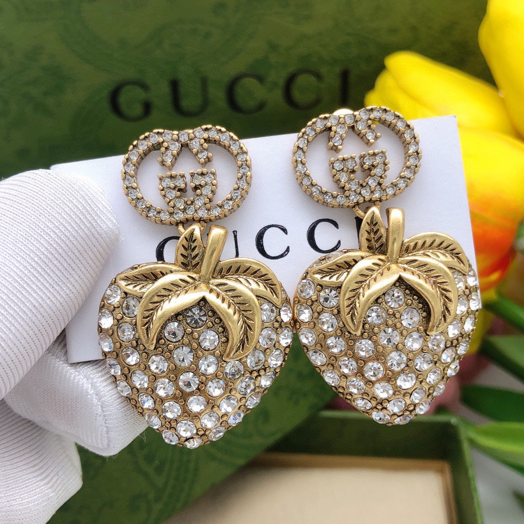 Gucci Double Crystal Strawberry Pendant 18K Gold Earrings product image 1, provided for visual reference and product detail