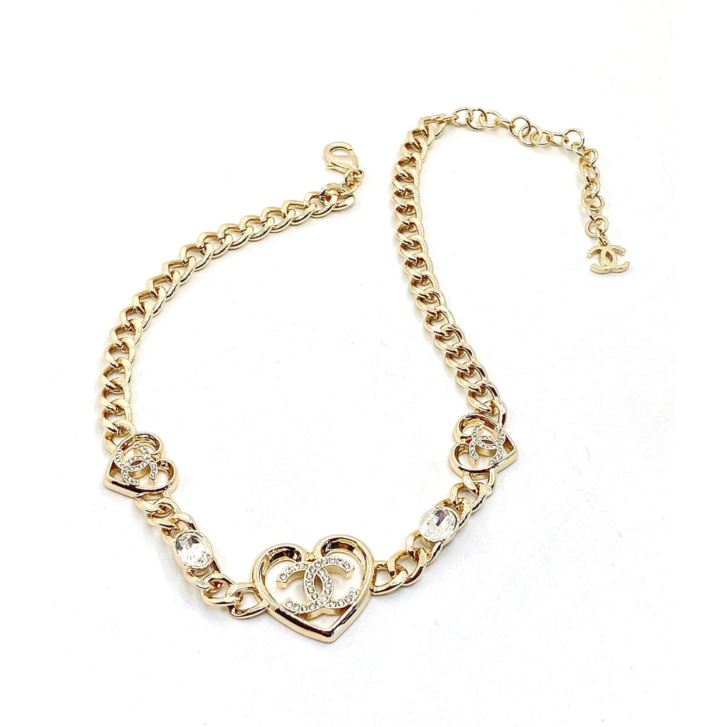 Chanel Heart Diamonds Chain 18K Gold Necklace product image 1, provided for visual reference and product detail review