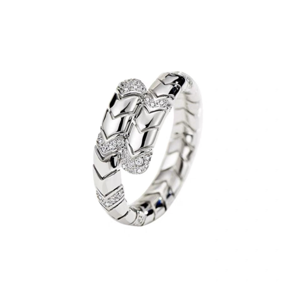 Bvlgari Serpenti Viper Pave Diamond 18K Gold Ring product image 1, provided for visual reference and product detail review