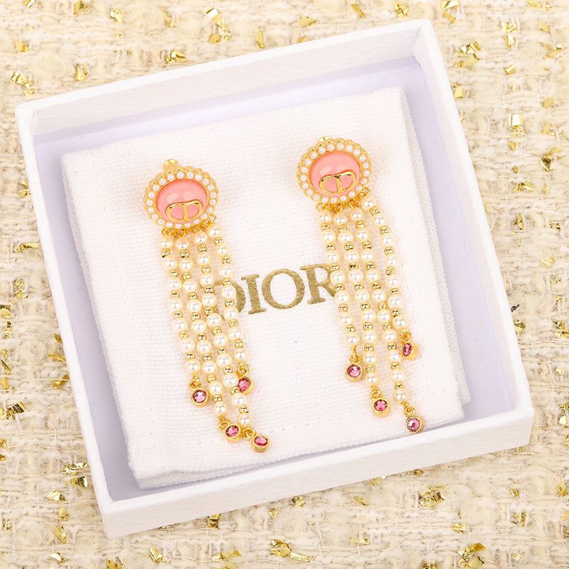 Dior Petit Tassel 18K Gold Earrings product image 1, provided for visual reference and product detail review