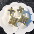 Louis Vuitton Blossom 18K Gold Earrings product image 1, provided for visual reference and product detail review