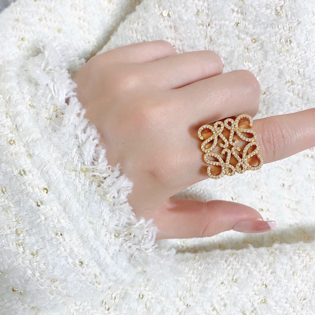 LOEWE Anagram Crystals 18K Gold Ring product image 2, provided for visual reference and product detail review