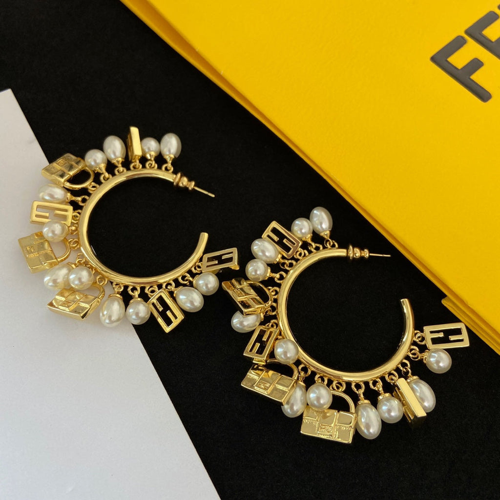 Fendi Pearls 18K Gold Earrings product image 2, provided for visual reference and product detail review