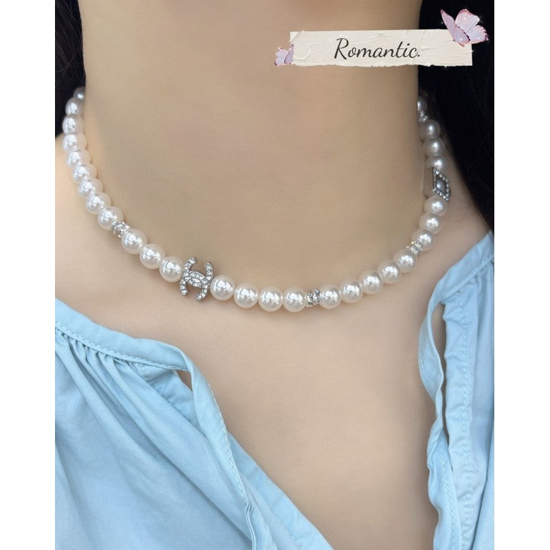 Chanel Pearl 18K Gold Necklace product image 15, provided for visual reference and product detail review