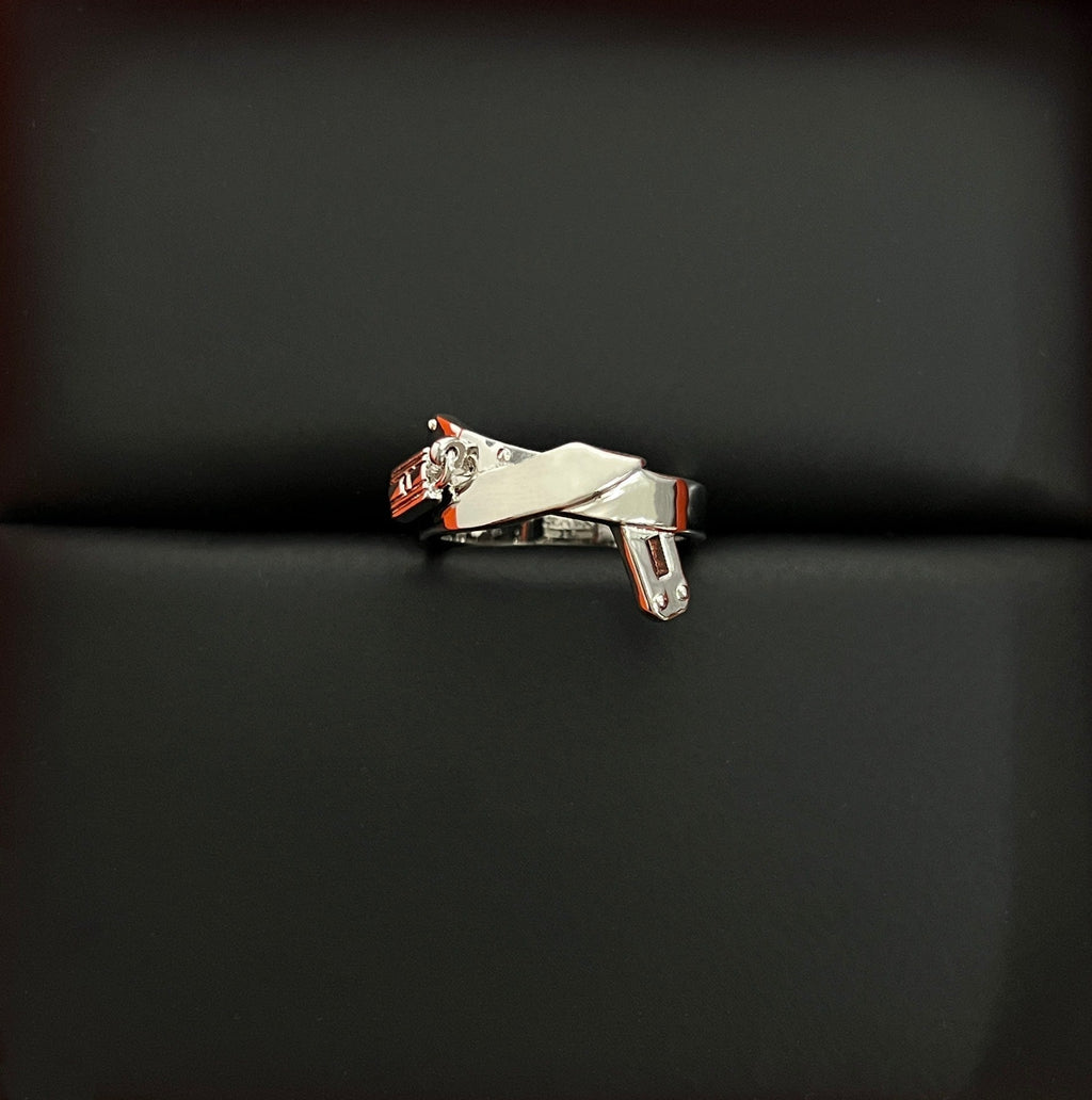 Hermes Kelly Gavroche 18K Gold Ring product image 5, provided for visual reference and product detail review