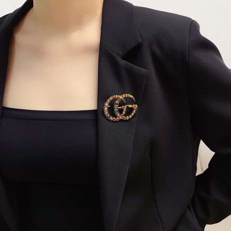 Gucci Double Color Crystal 18K Gold Brooch product image 3, provided for visual reference and product detail review