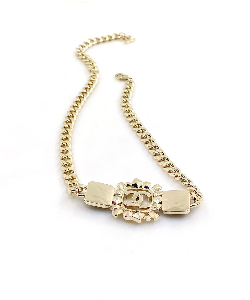 Chanel Black Crystals Chain 18K Gold Necklace product image 5, provided for visual reference and product detail review