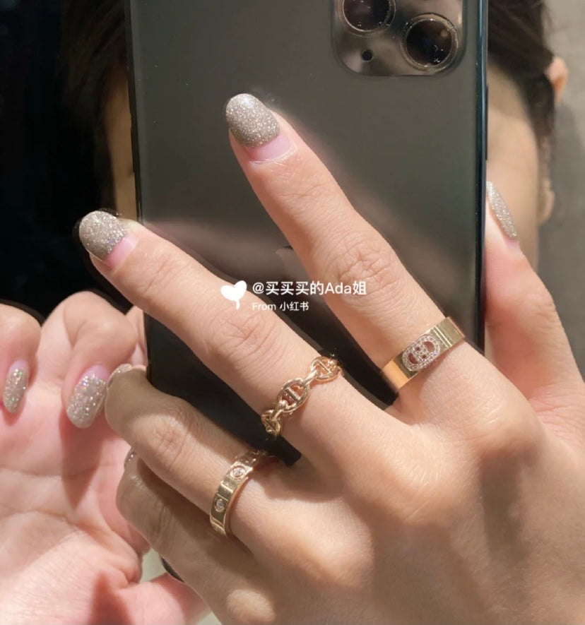 Hermes Chaine D'Ancre Enchainee 18K Gold Ring product image 4, provided for visual reference and product detail review