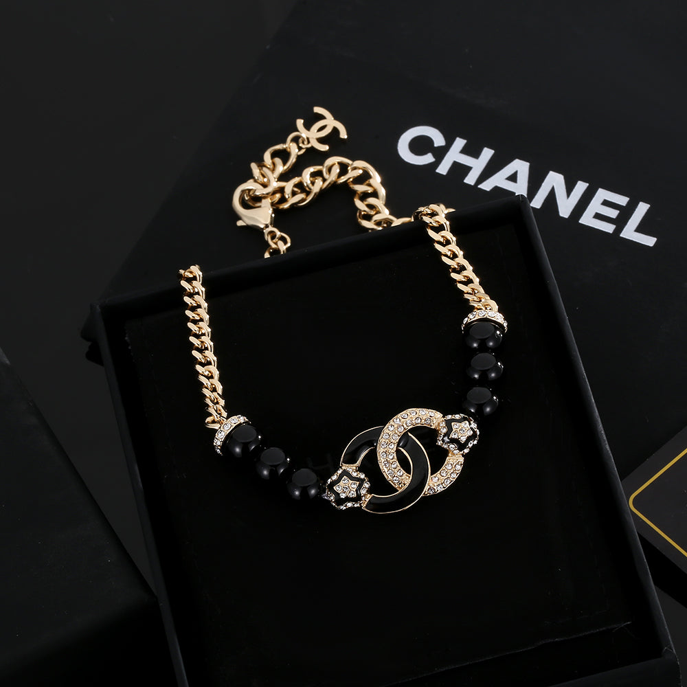 Chanel Black Pearls Diamonds 18K Gold Necklace product image 2, provided for visual reference and product detail review