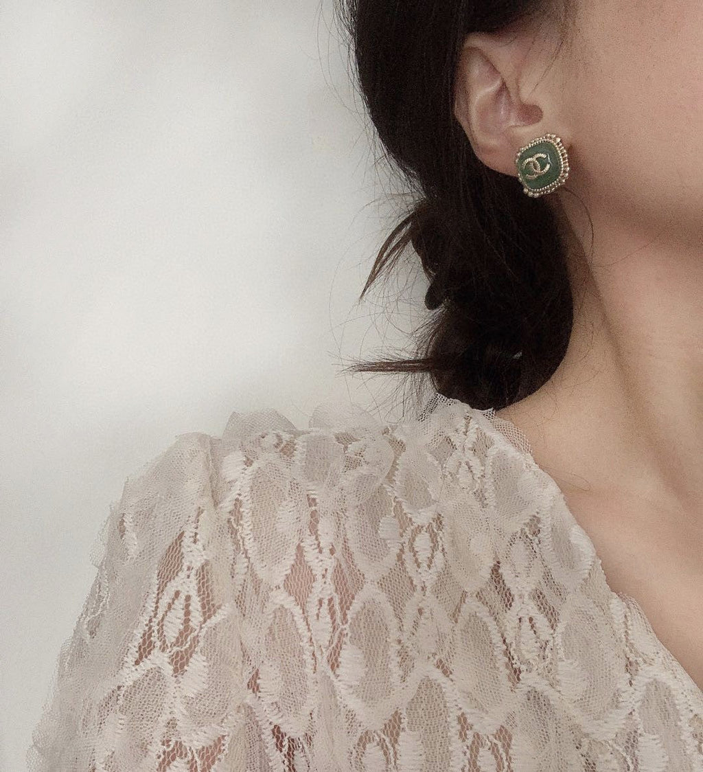 Chanel Green Square 18K Gold Earrings product image 2, provided for visual reference and product detail review