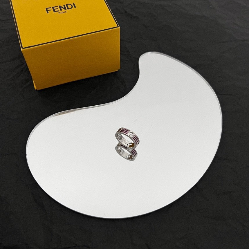 Fendi Is 18K Gold Ring product image 10, provided for visual reference and product detail review