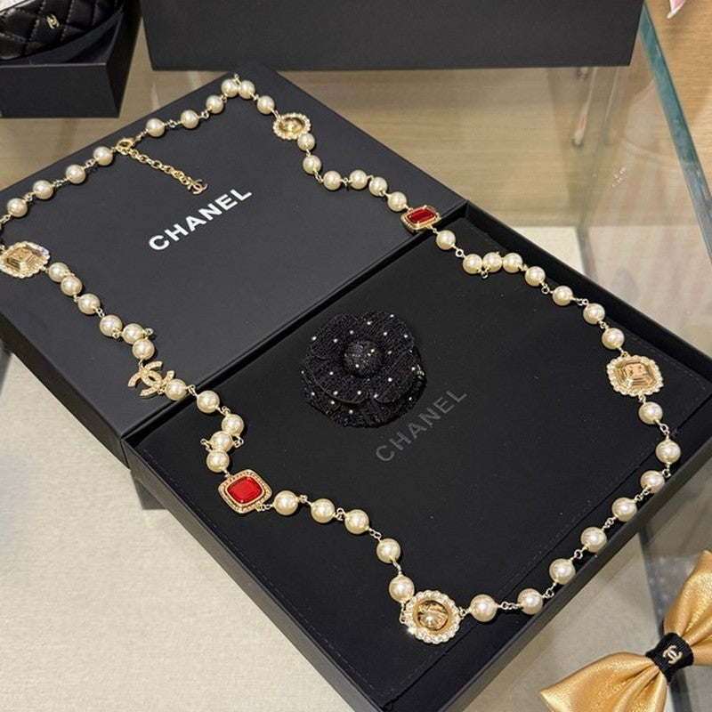 Chanel Long Pearl Red Crystals 18K Gold Necklace product image 2, provided for visual reference and product detail review