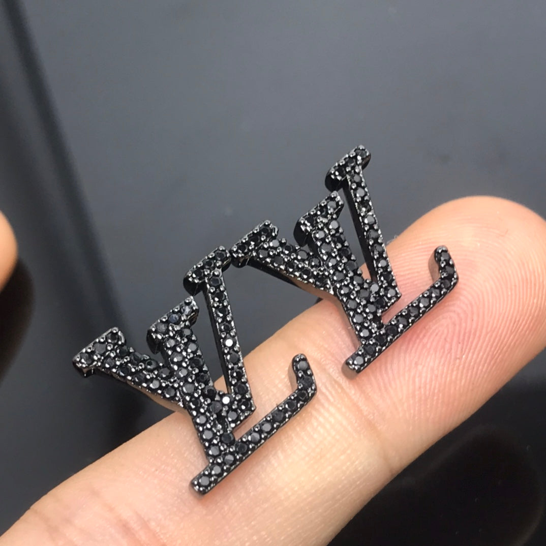 Louis Vuitton Iconic Black Crystal Stud 18K Gold Earrings product image 4, provided for visual reference and product detail