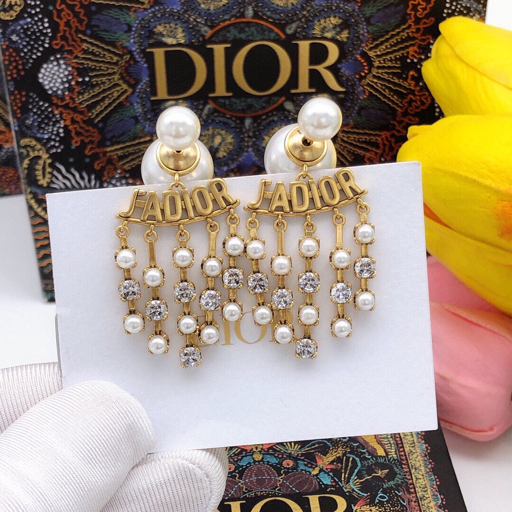 Dior J'Adior Pearl 18K Gold Earrings product image 2, provided for visual reference and product detail review