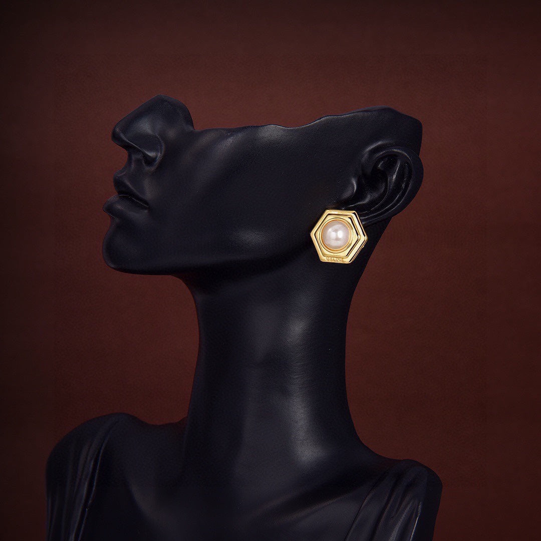 Celine Pearl 18K Gold Earrings product image 2, provided for visual reference and product detail review