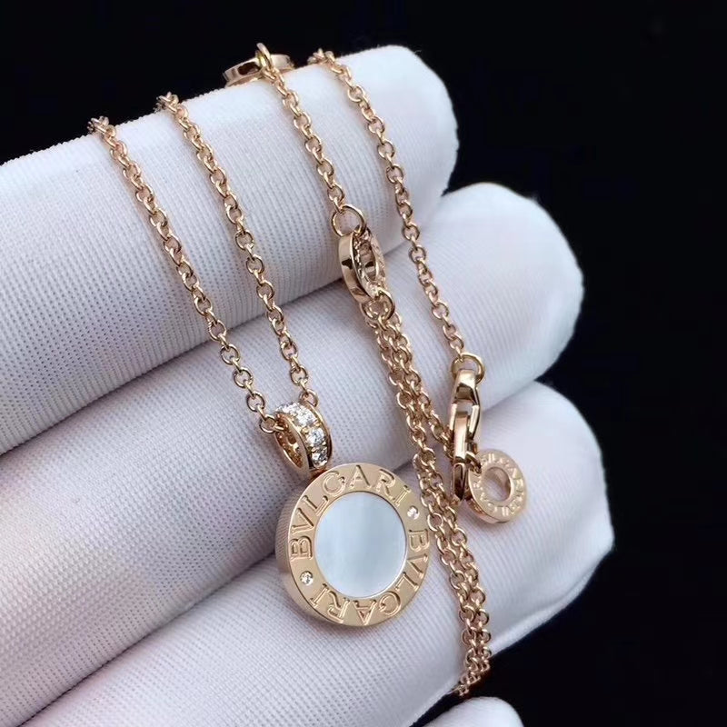 Bvlgari White Ceramic 18K Gold Necklace product image 2, provided for visual reference and product detail review