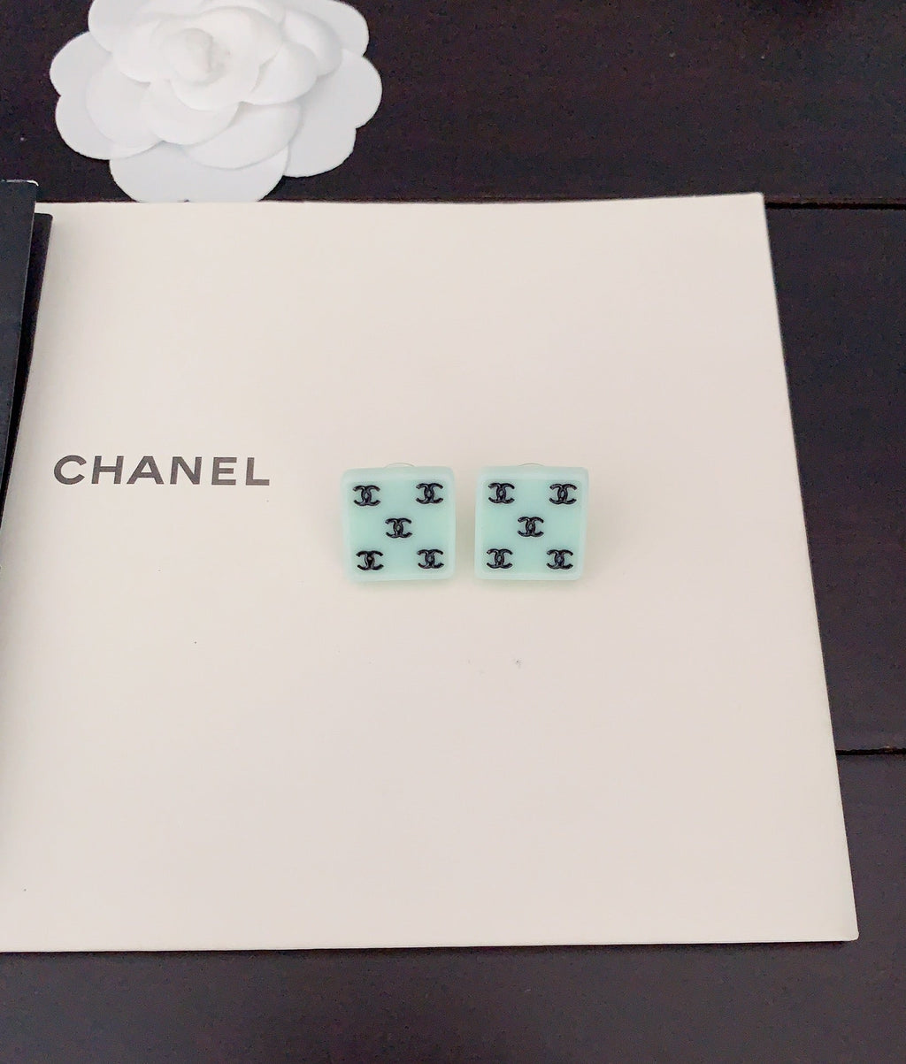 Chanel Green Resin 18K Gold Earrings product image 3, provided for visual reference and product detail review