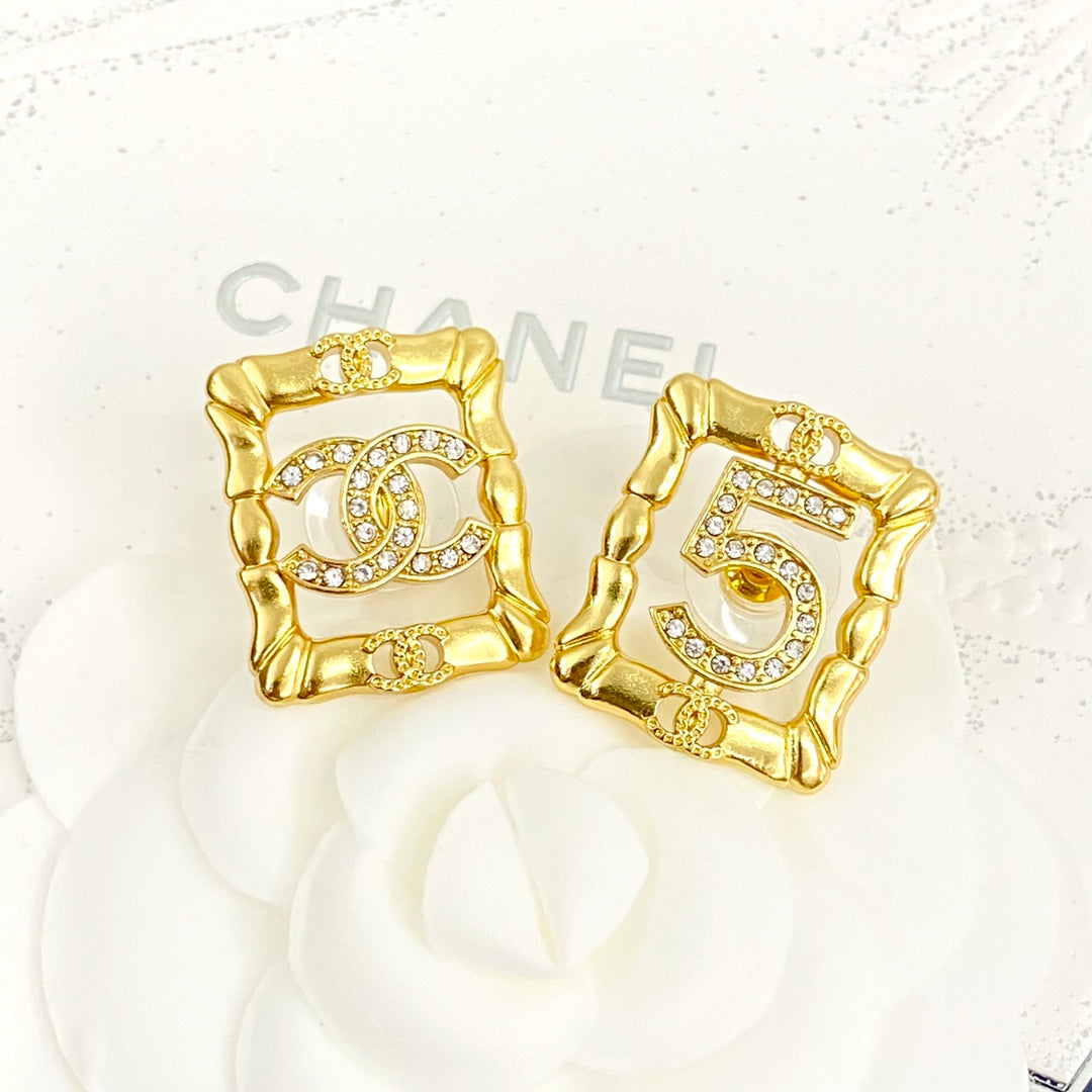 Chanel No.5 Square Diamond 18K Gold Earrings product image 3, provided for visual reference and product detail review