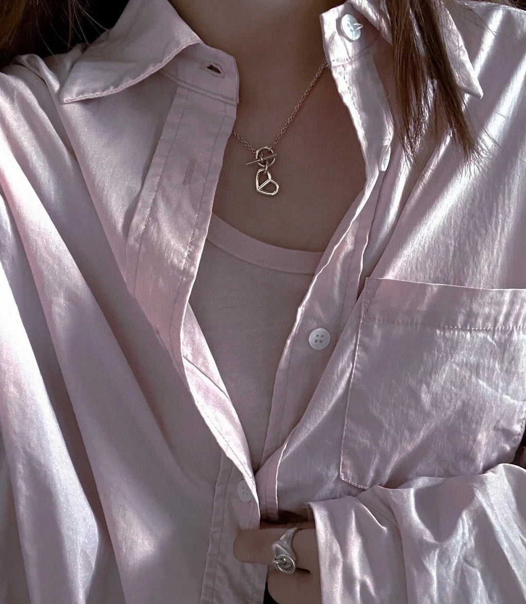 Hermes Cache-coeur Amulette Pendant 18K Gold Necklace product image 9, provided for visual reference and product detail