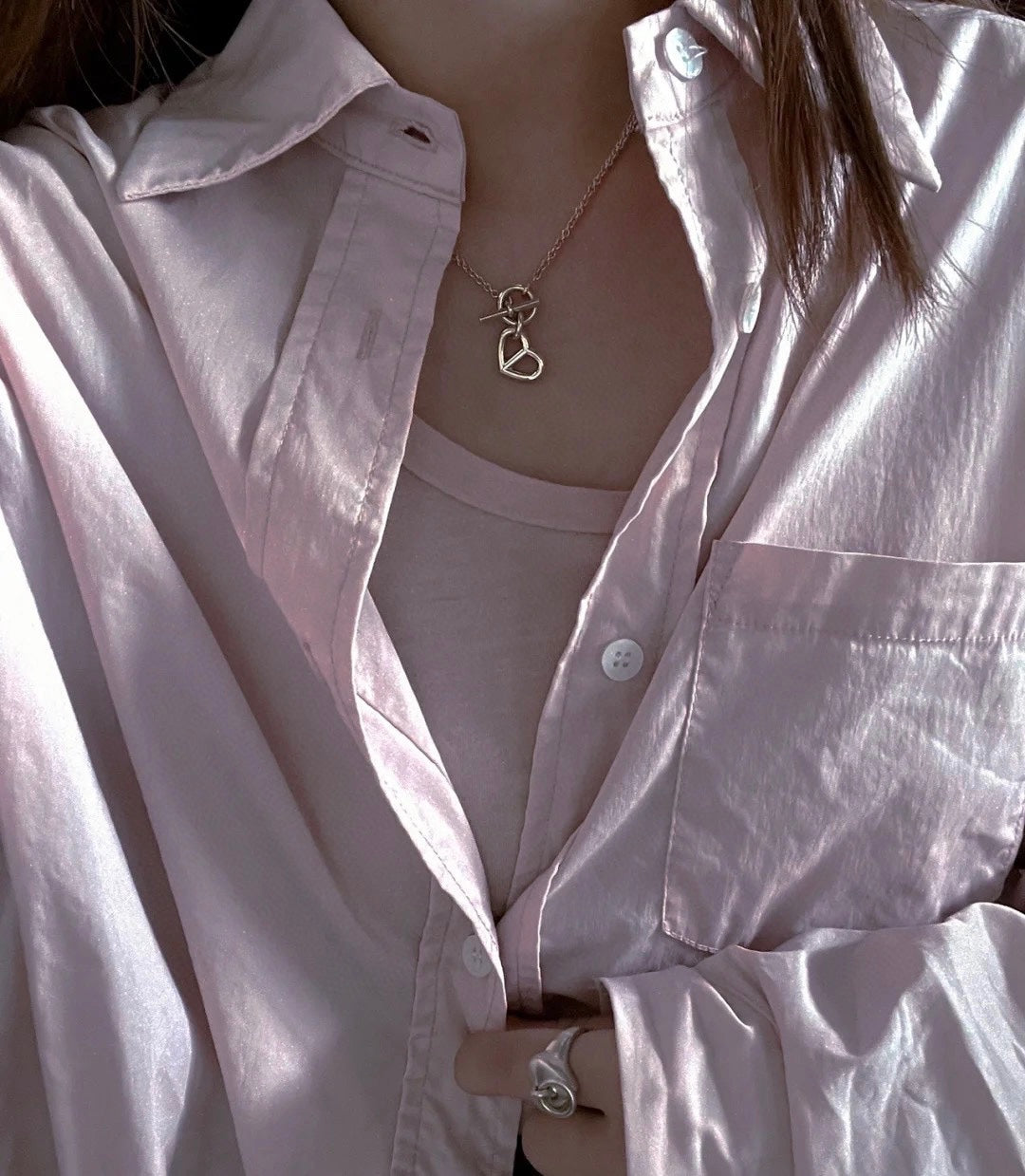 Hermes Cache-coeur Amulette Pendant 18K Gold Necklace product image 9, provided for visual reference and product detail