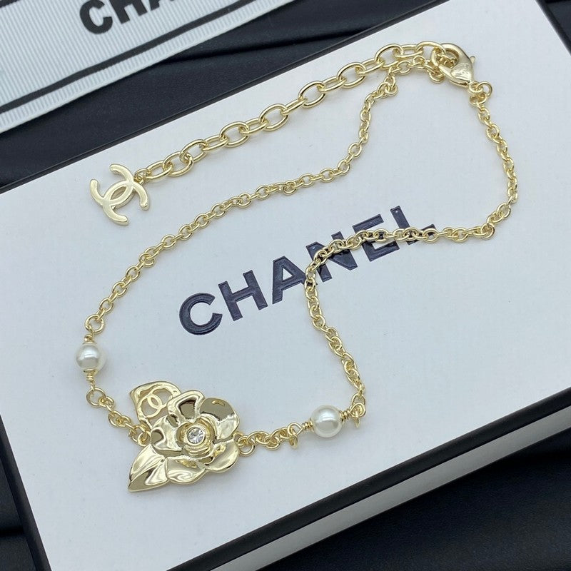 Chanel Camellia 18K Gold Necklace product image 2, provided for visual reference and product detail review