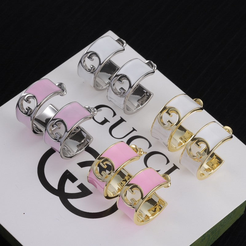 Gucci Double Color Enamel 18K Gold Earrings product image 2, provided for visual reference and product detail review