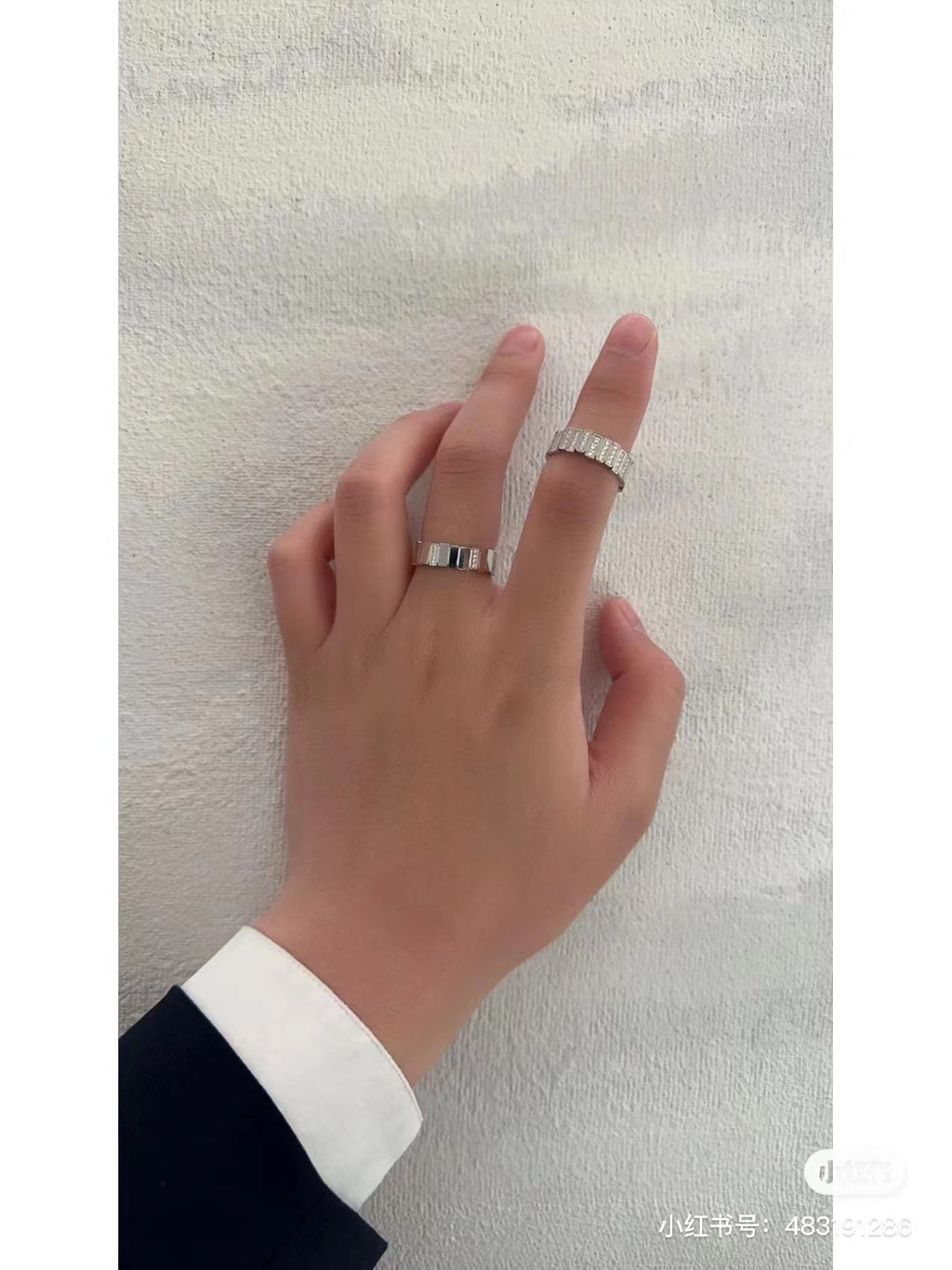 Dior Gem Diamond 18K Gold Ring product image 7, provided for visual reference and product detail review