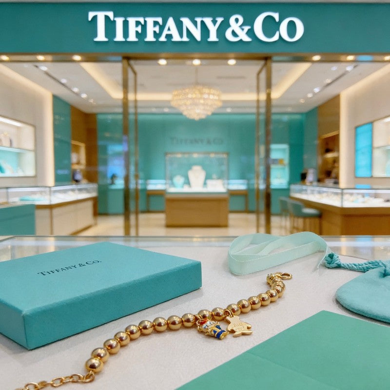 Tiffany Return to Tag Gold 18K Gold Bracelet product image 2, provided for visual reference and product detail review