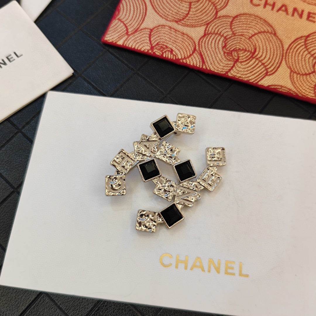 Chanel Black Crystals 18K Gold Brooch product image 2, provided for visual reference and product detail review