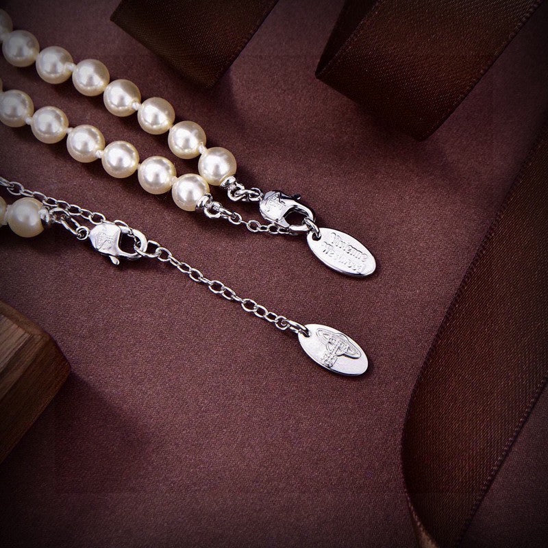 Vivienne West Mini Bas Relief Pearls 18K Gold Necklace product image 3, provided for visual reference and product detail