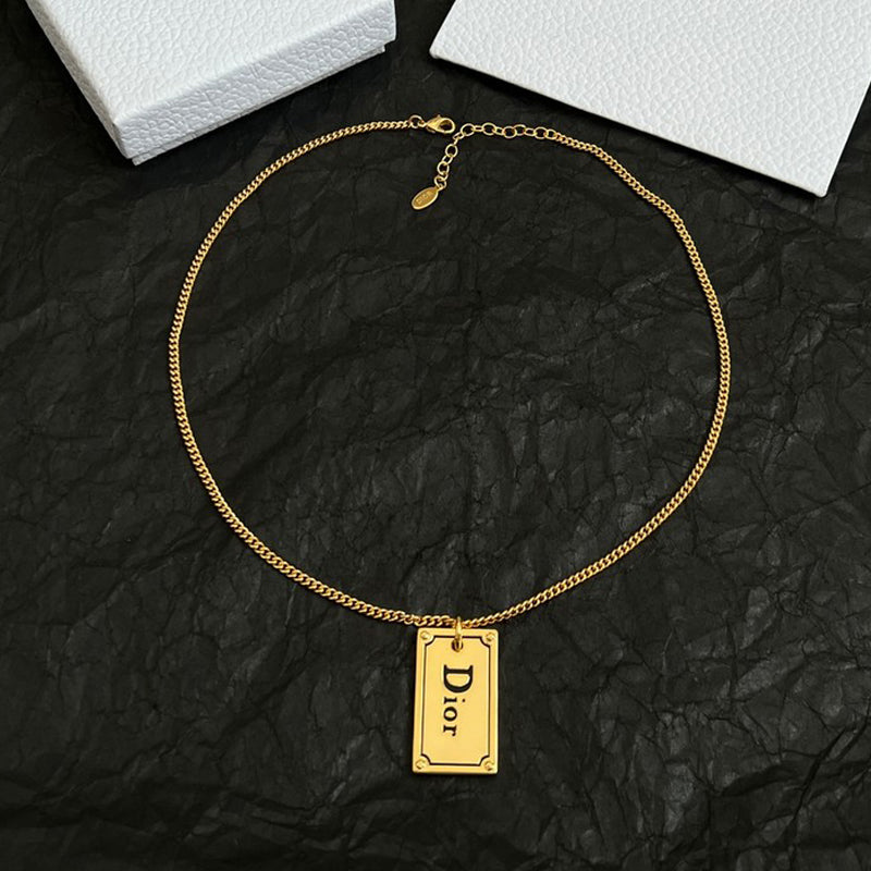 Dior Oblique Plate Pendant 18K Gold Necklace product image 4, provided for visual reference and product detail review