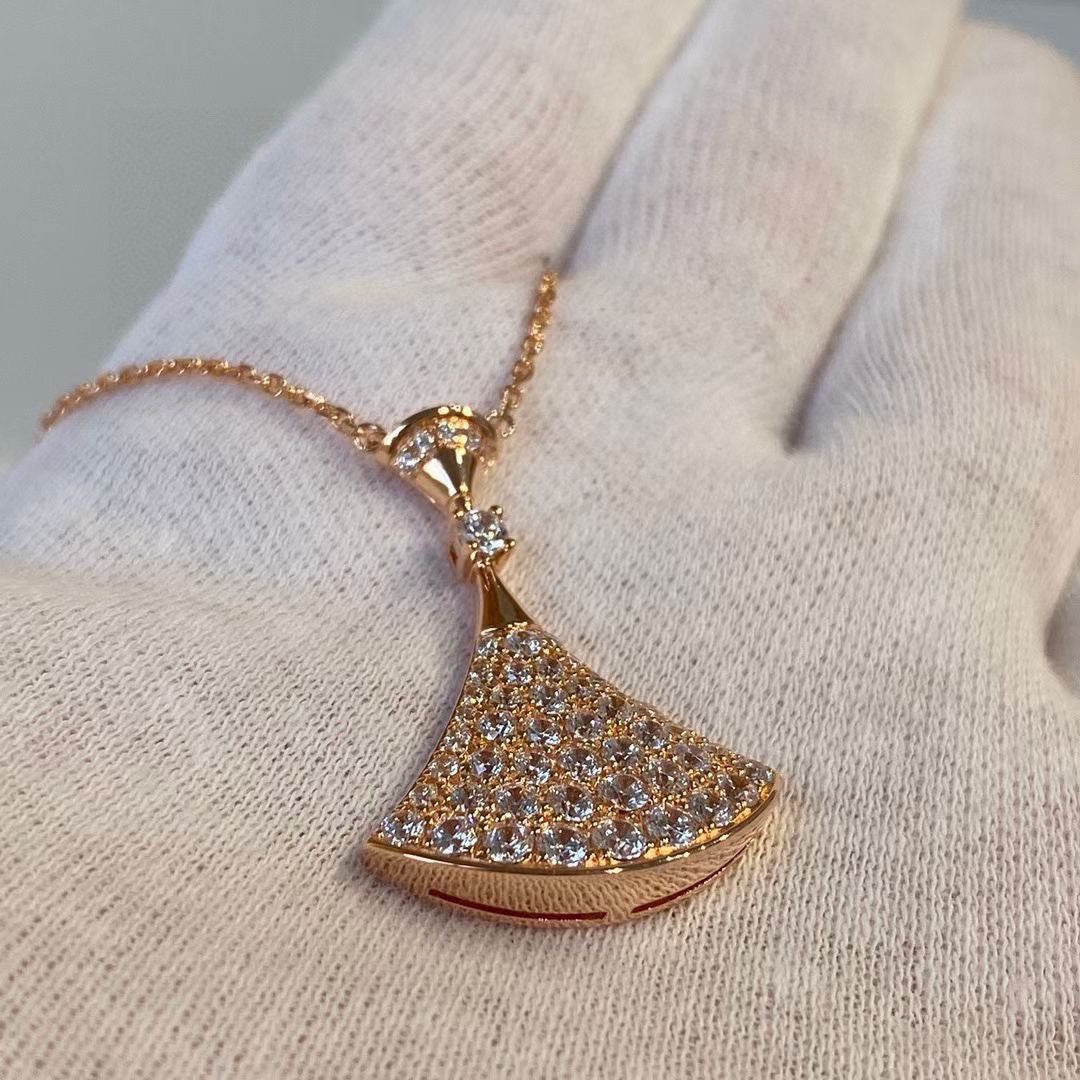 Bvlgari BVLGARI Dream Pave Diamond 18K Gold Necklace product image 4, provided for visual reference and product detail review