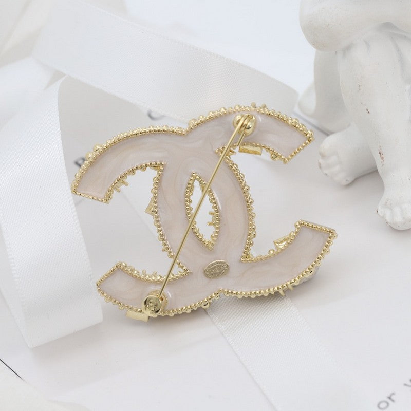 Chanel Crystal Gold 18K Gold Brooch product image 2, provided for visual reference and product detail review