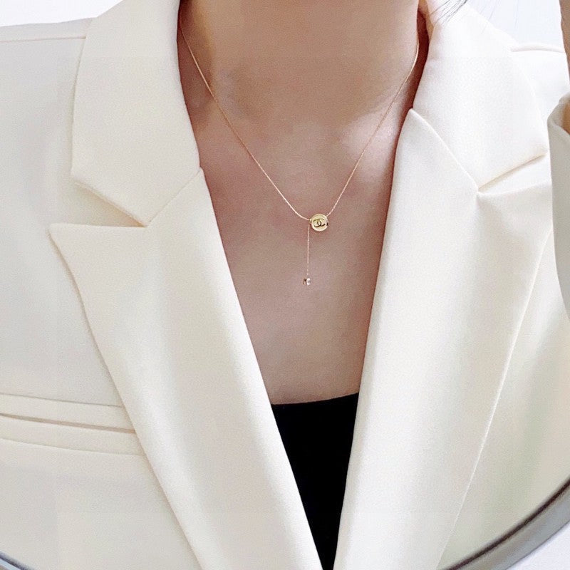 Chanel Gold 18K Gold Necklace product image 4, provided for visual reference and product detail review