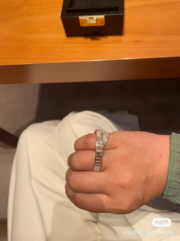 Hermes Kelly Gavroche Double 18K Gold Ring product image 4, provided for visual reference and product detail review