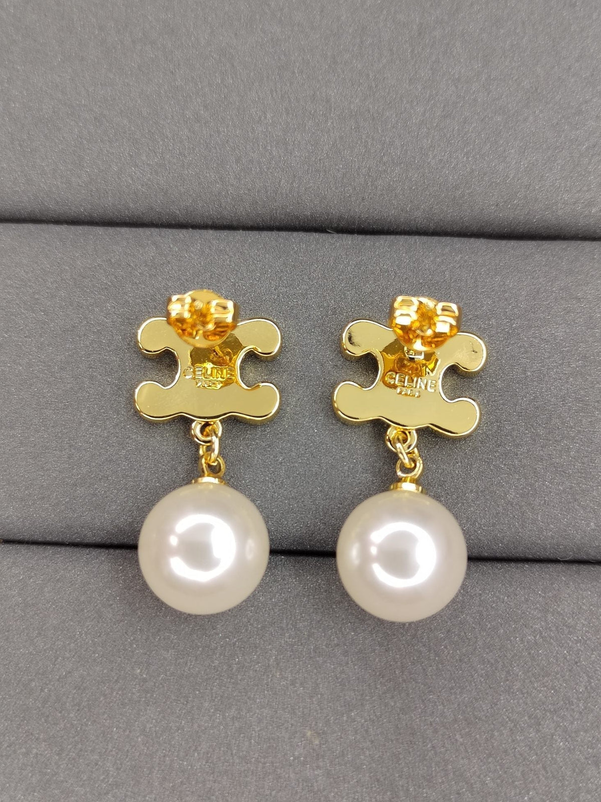 Celine Pearls 18K Gold Earrings product image 3, provided for visual reference and product detail review