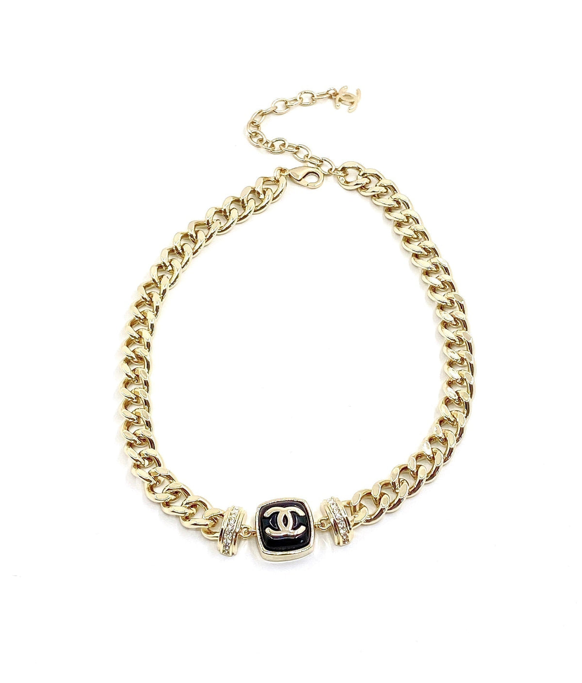 Chanel Diamonds 18K Gold Necklace product image 3, provided for visual reference and product detail review