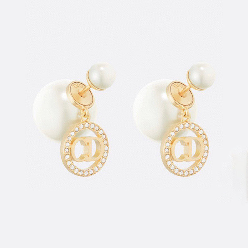Dior Tribales Pearl 18K Gold Earrings product image 1, provided for visual reference and product detail review