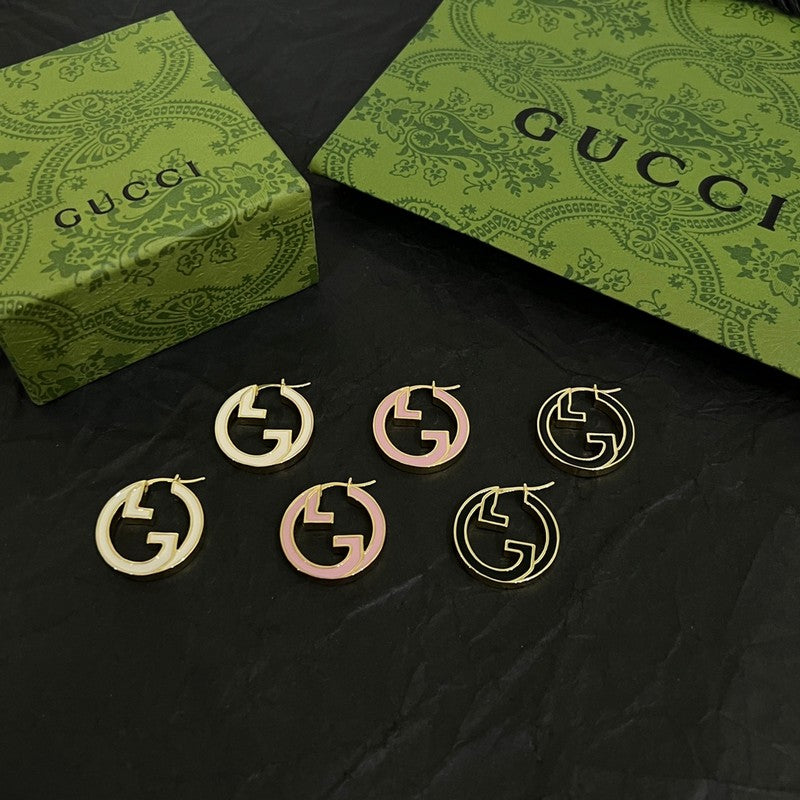 Gucci Double Color Hollow 18K Gold Earrings product image 3, provided for visual reference and product detail review