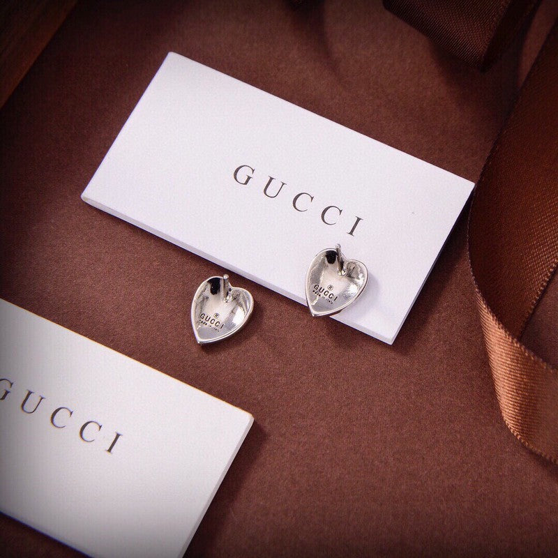 Gucci Double Blue Heart 18K Gold Earrings product image 3, provided for visual reference and product detail review