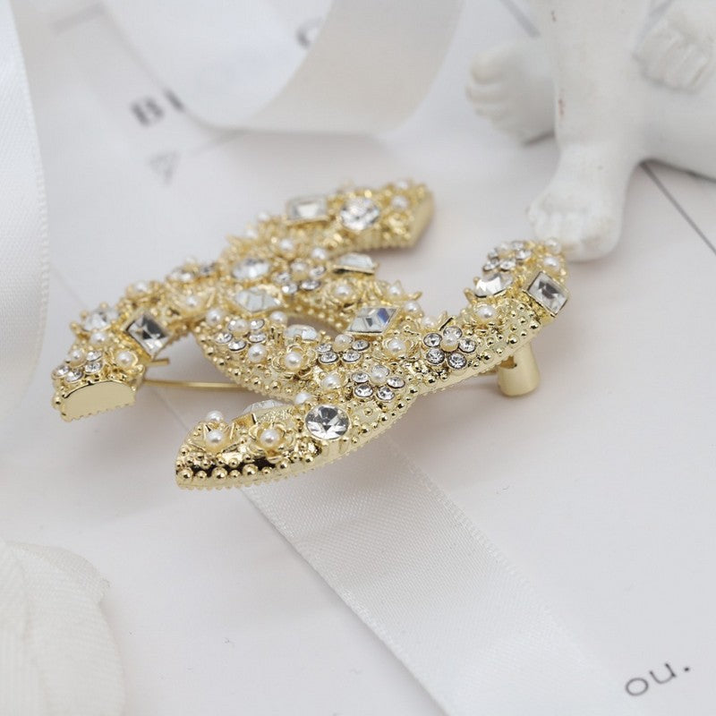 Chanel Crystal Gold 18K Gold Brooch product image 3, provided for visual reference and product detail review