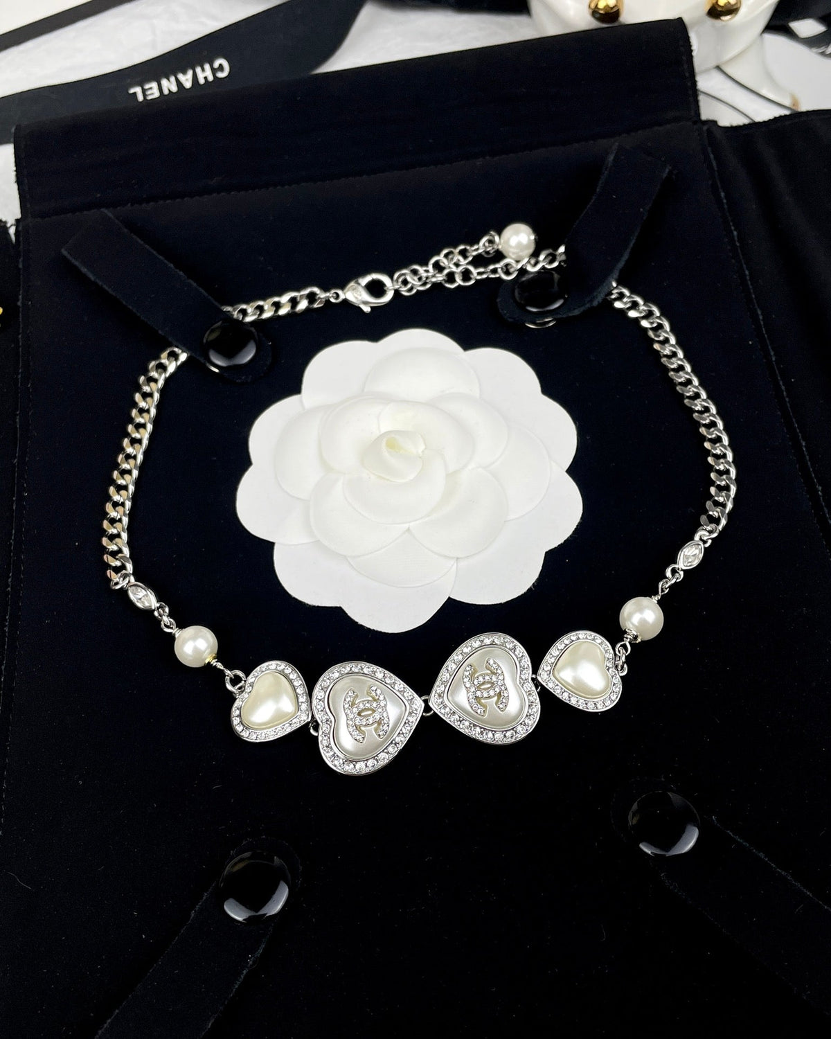 Chanel Heart Crystals 18K Gold Necklace product image 3, provided for visual reference and product detail review