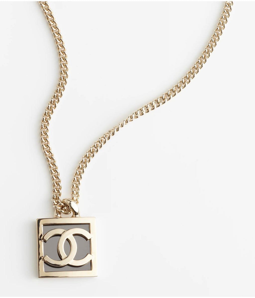 Chanel Square Logo 18K Gold Necklace product image 2, provided for visual reference and product detail review