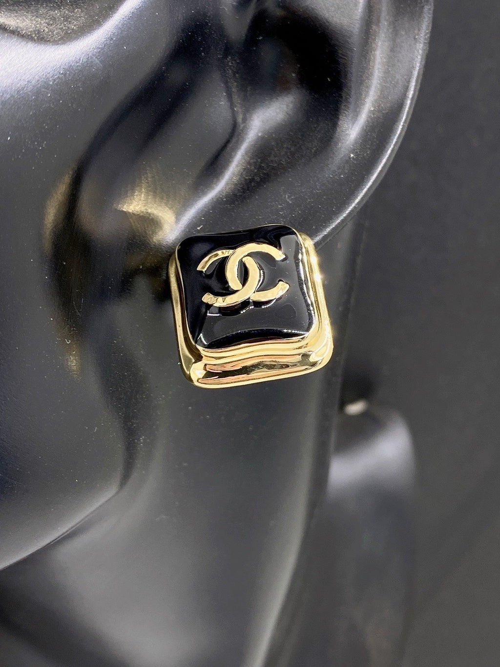 Chanel Square 18K Gold Earrings product image 2, provided for visual reference and product detail review