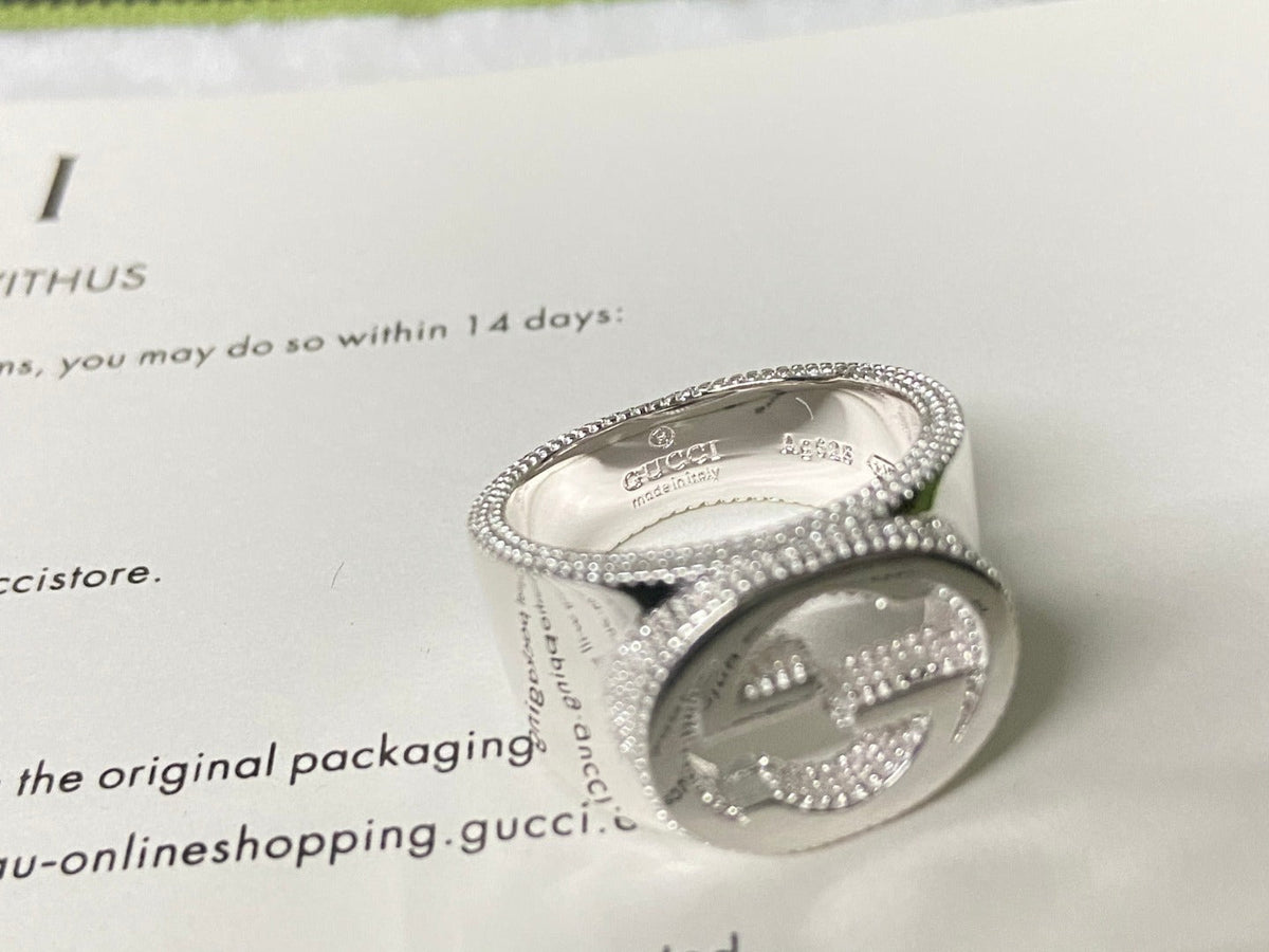 Double Gucci Interlocking Gucci Wide Ring product image 8, provided for visual reference and product detail review