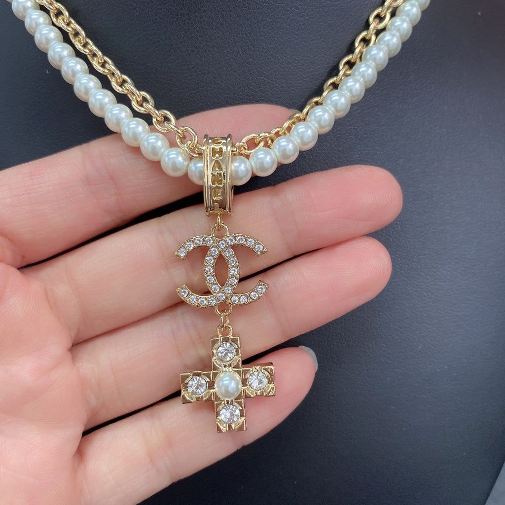 Chanel Cross Diamond Pearl Chain 18K Gold Necklace product image 8, provided for visual reference and product detail review
