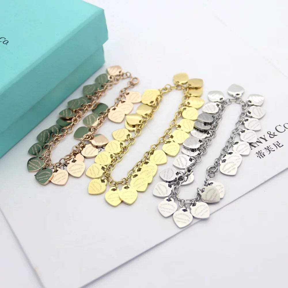 Tiffany Heart Tag 18K Gold Bracelet product image 5, provided for visual reference and product detail review